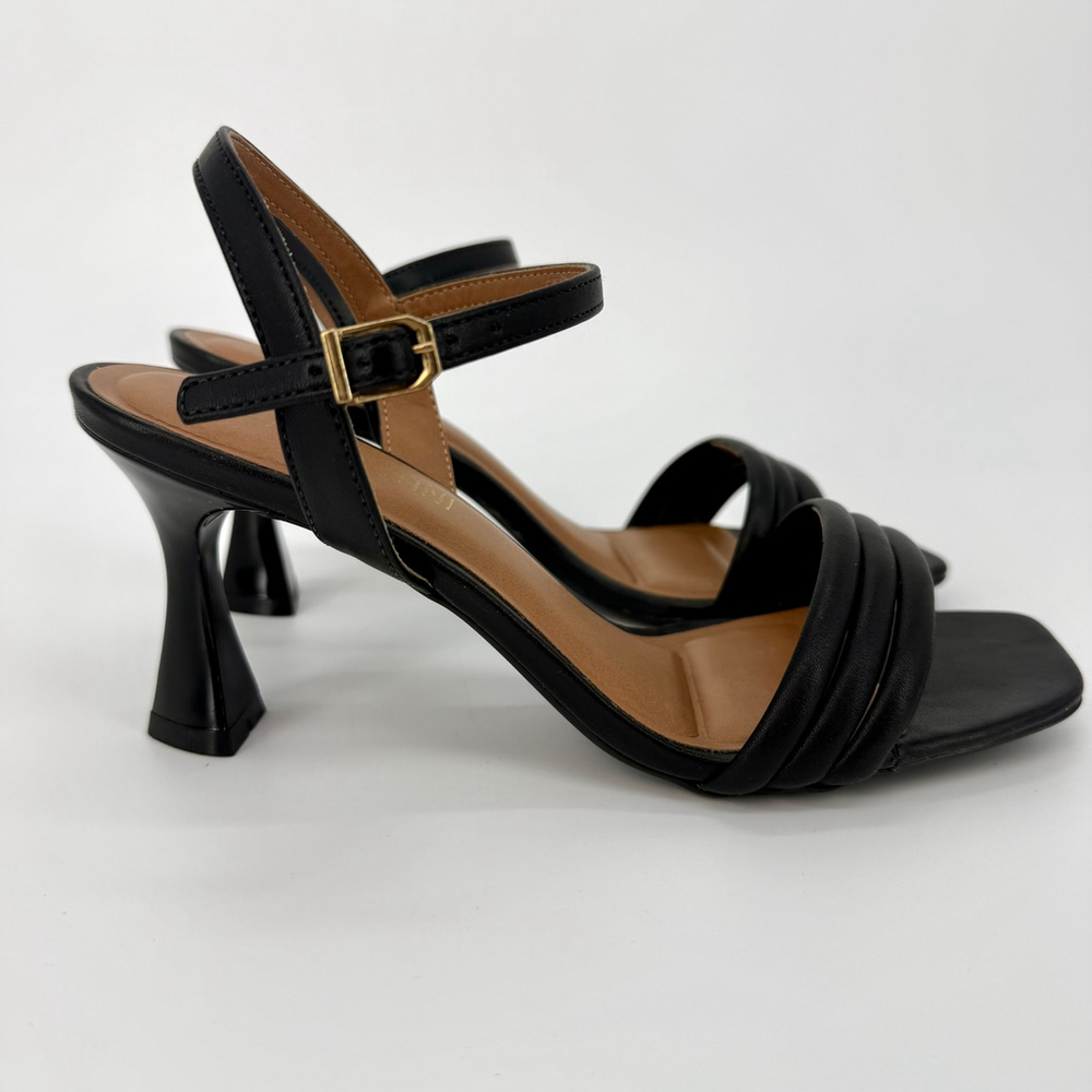 Women's DI VALENTINI Black Heeled Sandals Prom size 7